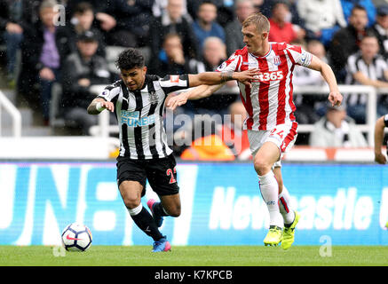 Newcastle United's DeAndre Yedlin (left) and Stoke City's Darren Fletcher (right) battle for the ball during the Premier League match at St James' Park, Newcastle. Stock Photo