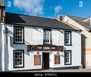 The @Canal Inn on Canal Street near Lock Sixteen at the Forth and Clyde Canal  in Camelon Falkirk Scotland UK Stock Photo