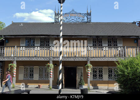 Ye Olde Swiss Cottage Pub Entrance Finchley Road Swiss Cottage