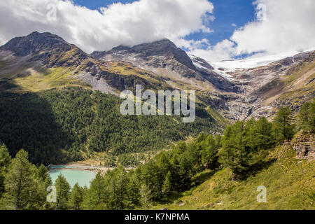 Glacier express train, Oberalp pass, Canton Uri, Switzerland Stock ...