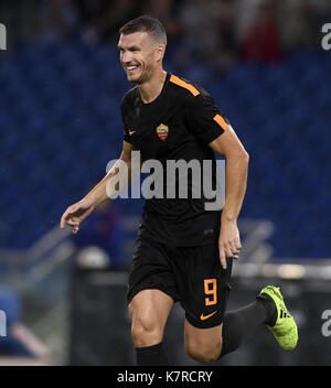 Rome, Italy. 16th Sep, 2017. Roma's Edin Dzeko celebrates after scoring during a Serie A soccer match between Roma and Verona in Rome, Italy, Sept. 16, 2017. Roma won 3-0. Credit: Alberto Lingria/Xinhua/Alamy Live News Stock Photo