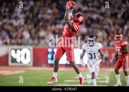 Houston, TX, USA. 16th Sep, 2017. Houston Cougars wide receiver Linell Bonner (15) makes a catch during the 2nd quarter of an NCAA football game between the Rice Owls and the University of Houston Cougars at TDECU Stadium in Houston, TX. Trask Smith/CSM/Alamy Live News Stock Photo