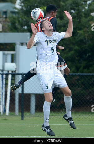 Williamsburg, VA, USA. 16th Sep, 2017. 20170916 - William and Mary defender SAM GOLAN (5) and Campbell forward JJ DONNELLY (14) battle for a head ball in the first half at Martin Family Stadium in Williamsburg, Va. Credit: Chuck Myers/ZUMA Wire/Alamy Live News Stock Photo