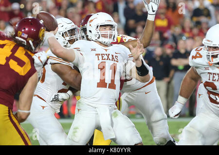 Los Angeles, CA, US, USA. 16th Sep, 2017. September 16, 2017: Texas Longhorns quarterback Sam Ehlinger (11) makes a pass attempt in the game between the Texas Longhorns and the USC Trojans, The Los Angeles Memorial Coliseum in Los Angeles, CA. Peter Joneleit/ Zuma Wire Service Credit: Peter Joneleit/ZUMA Wire/Alamy Live News Stock Photo