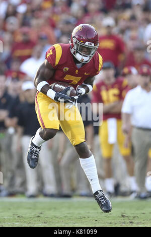 Los Angeles, CA, US, USA. 16th Sep, 2017. September 16, 2017: USC Trojans running back Stephen Carr (7) catches a pass in the game between the Texas Longhorns and the USC Trojans, The Los Angeles Memorial Coliseum in Los Angeles, CA. Peter Joneleit/ Zuma Wire Service Credit: Peter Joneleit/ZUMA Wire/Alamy Live News Stock Photo