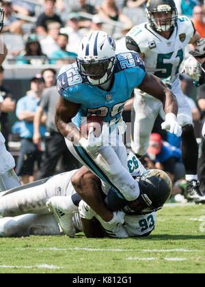 Tennessee Titans running back DeMarco Murray leaves a news conference ...