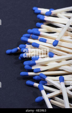 Zündholzer angebrannt und ausgeblassen,Match burned out and pale, Stock Photo