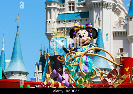 Minnie Mouse on parade at Walt Disney's Magic Kingdom theme park, Orlando, America, USA Stock Photo