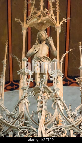 洋書 Der Creglinger Altar File:Tilman Riemenschneider, Altar of the Virgin, Creglingen