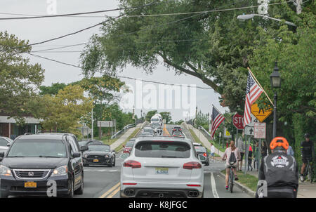 traffic in sag harbor, ny during the summer Stock Photo