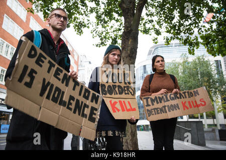 London, UK. 21st Sep, 2017. Campaigners against immigration detention from SOAS Detainee Support (SDS) hold an emergency vigil outside the Home Office following the second death within a month at an immigration detention centre. A man with Chinese nationality died at Dungavel IRC in South Lanarkshire, Scotland, on 19th September and a Polish man died after attempting to take his own life at Harmondsworth IRC on 3rd September. Credit: Mark Kerrison/Alamy Live News