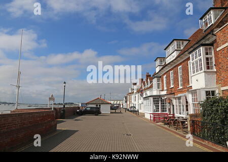 Ye Olde White Harte Hotel, The Quay, Burnham-on-Crouch, Maldon, Essex, England, Great Britain, United Kingdom, UK, Europe Stock Photo