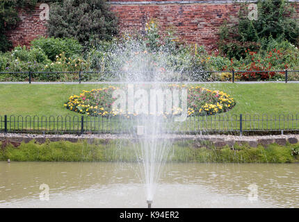 Water feature and fountain in Canal Gardens, Roundhay Park, Leeds Stock Photo