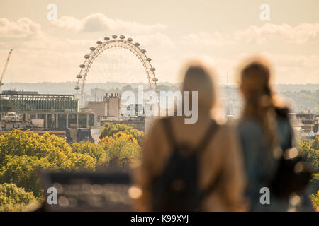 London, UK. 22nd Sept, 2017. UK Weather: Londoners enjoy the warm afternoon sun from the top of Primrose Hill on the first day of autumn. Credit: Guy Corbishley/Alamy Live News Stock Photo