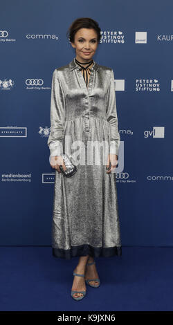 Berlin, Germany. 22nd Sep, 2017. Nadine Warmuth arrives for the German Actors Award Ceremony 2017 in Berlin, Germany, 22 September 2017. Credit: Jörg Carstensen/dpa/Alamy Live News Stock Photo