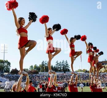 Annapolis, Maryland, USA. 23rd Sep, 2017. Cincinnati Bearcat cheerleaders perform during a NCAA football game between the United States Naval Academy Midshipmen and the Cincinnati Bearcats at Navy Marine Corp Stadium in Annapolis, Maryland. Justin Cooper/CSM/Alamy Live News Stock Photo