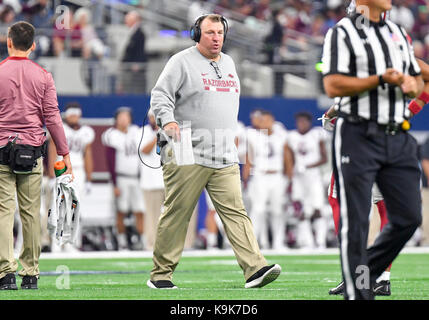 September 23, 2017: Arkansas Razorbacks offensive lineman Frank Ragnow #72  in the Southwest Classic NCAA Football game between the Texas A&M Aggies  and the University of Arkansas Razorbacks at AT&T Stadium in