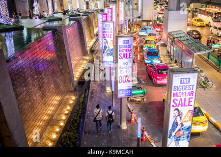 Bangkok, Thailand - Shopping mall Siam Paragon Stock Photo - Alamy