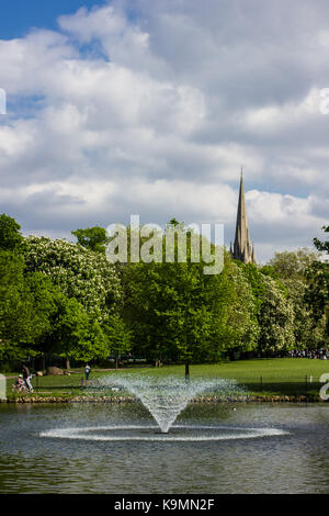 A warm day strolling round Clissold Park, Stoke Newington Stock Photo