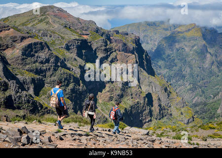Hikers, vereda do Pico Ruivo, ,Madeira, Portugal Stock Photo