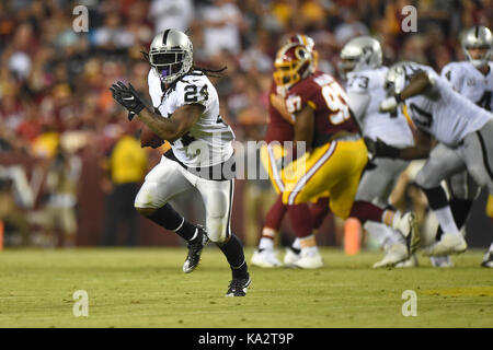 Landover, MD, USA. 24th Sep, 2017. Oakland Raiders running back Marshawn Lynch (24) rushes in the open field during the Sunday night matchup between the Oakland Raiders and the Washington Redskins at FedEx Field in Landover, MD. Credit: csm/Alamy Live News Stock Photo