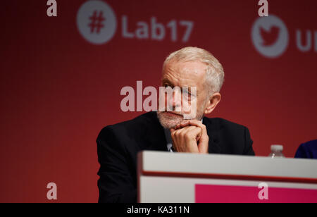 Brighton, UK. 25th Sep, 2017. Labour Party leader Jeremy Corbyn listening to the Brexit debate at the Labour Party Conference in The Brighton Centre today Credit: Simon Dack/Alamy Live News Stock Photo