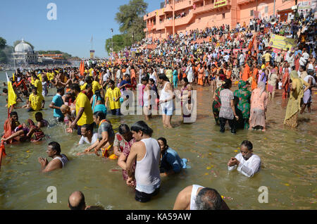 people bathing in shipra river, kumbh mela, Ujjain, Madhya pradesh, India, Asia Stock Photo