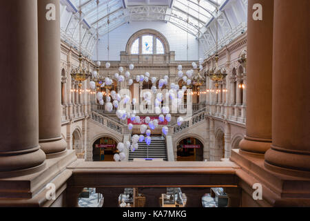 The Floating Heads By Sophie Cave at The Kelvingrove Art Gallery - Glasgow, Scotland