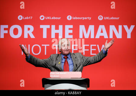 Brighton, UK. 25th Sep, 2017. Dennis Skinner at Labour Party Autumn Conference on Monday 25 September 2017 held at Brighton Centre, Brighton. Pictured: Dennis Skinner. Credit: Julie Edwards/Alamy Live News Stock Photo