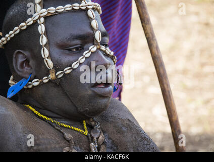 Bodi tribe man celebrating Kael ceremony, Gurra, Hana Mursi, Omo Valley, Ethiopia Stock Photo