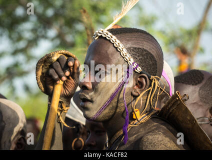 Bodi tribe man celebrating Kael ceremony, Gurra, Hana Mursi, Omo Valley, Ethiopia Stock Photo