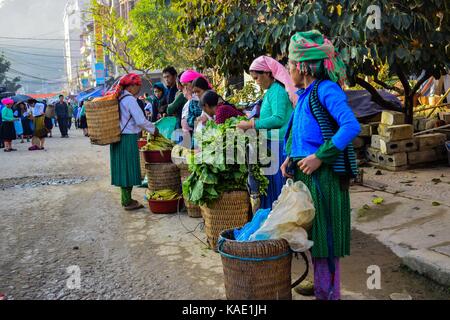 HA GIANG, VIETNAM - November 08, 2015: Woman in ethnic Hmong fair in Ha Giang, Vietnam. Ha Giang is home to mostly Hmong live. Stock Photo