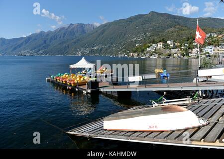 Ascona, Switzerland. 24th Sep, 2017. View of the city of Ascona in the Switzerland area Ticino, 24.September 2017. Credit: Frank May | usage worldwide/dpa/Alamy Live News Stock Photo