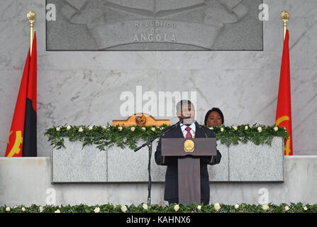 Luanda, Angola. 26th Sep, 2017. Angola's President-elect Joao Lourenco addresses the presidential inauguration ceremony in Luanda, Angola, on Sept. 26, 2017. Joao Lourenco was sworn in as Angola's new president on Tuesday in the country's capital Luanda. Credit: Chen Cheng/Xinhua/Alamy Live News Stock Photo