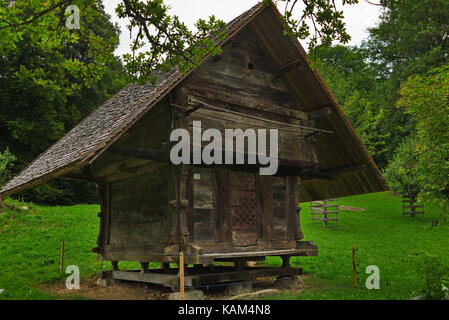 https://l450v.alamy.com/450v/kam4n8/ballenberg-is-an-open-air-museum-in-switzerland-that-displays-traditional-kam4n8.jpg