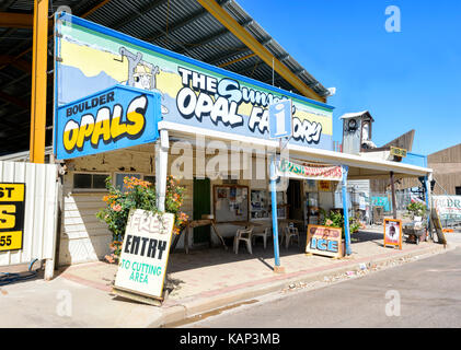 Opal shopfront in the small rural town of Winton, Queensland, QLD, Australia Stock Photo