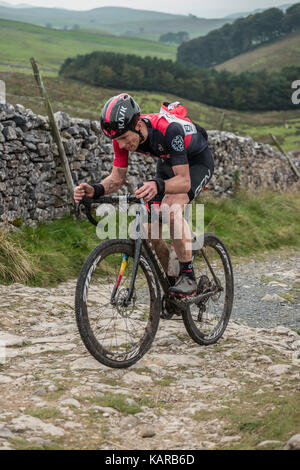 Simon Richardson in the 3 Peaks cyclocross, Yorkshire, UK. Stock Photo