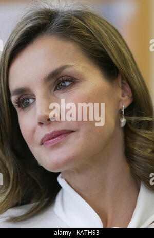 Madrid, Spain. 27th Sep, 2017. Spanish Queen Letizia during the opening of “ Professional Training Courses 2017 / 2018 “ in Teruel on Wednesday 27 th September in Madrid, Spain. Credit: Gtres Información más Comuniación on line,S.L./Alamy Live News Stock Photo