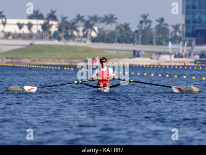 Sarasota-Bradenton, Florida, USA. 27th Sep, 2017. Pengpeng Cai of Team China during the (M1x) Men's Single Sculls - Semifinal in the World Rowing Championships being held at Nathan Benderson Park in Sarasota-Bradenton, Florida. Del Mecum/CSM/Alamy Live News Stock Photo