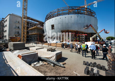 Los Angeles, USA. 27th Sep, 2017. Construction underway on The Academy Museum of Motion Pictures designed by architect Renzo Piano in Los Angeles, CA and scheduled for completion in 2019. Credit: Robert Landau/Alamy Live News Stock Photo
