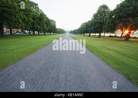 England, Berkshire, Windsor, Windsor Castle, 'The of Long Walk',