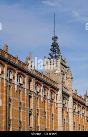Belgium, Brussels, Molenbeek, Canal District, Tour and Taxis buidling, renovated former warehouses, exterior Stock Photo