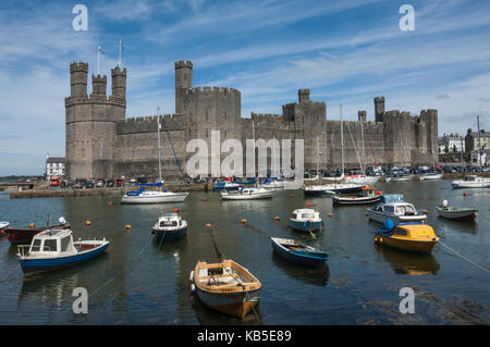 Caernarfon Castle, Medieval Fortress, UNESCO World Heritage Site, Gwynedd, Wales, United Kingdom, Europe Stock Photo