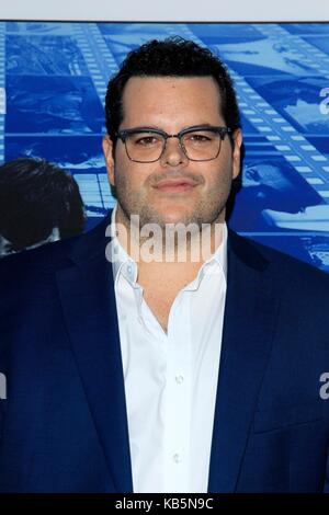 Josh Gad at arrivals for HBO’s Documentary Film SPIELBERG Premiere, Paramount Studios, Los Angeles, CA September 26, 2017. Photo By: Priscilla Grant/Everett Collection Stock Photo