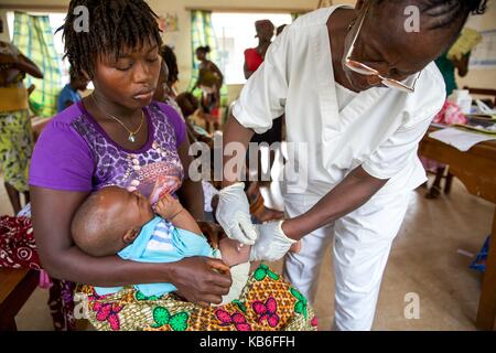 Serabu is located in the southeast of Sierra Leone the hospital is the only medical facility for thousands of people Pictured January/February 2017 | usage worldwide Stock Photo