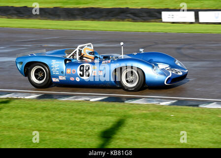 1965 Lola Chevrolet T70 Spyder owned and driven by Roald Goethe racing in the Whitsun Trophy at Goodwood Revival 2017 Stock Photo