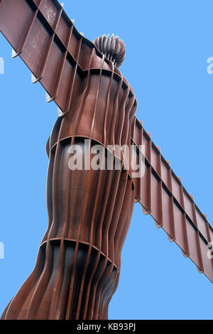 The Angel of the North is a contemporary sculpture, designed by Antony Gormley, located in Gateshead in Tyne and Wear, England. Completed in 1998, Stock Photo