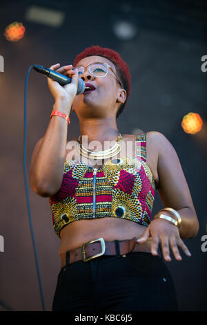 The Norwegian soul and jazz singer Miss Tati originates from Angola and Portugal before she ended up in Bergen where she is known as “Norway’s sassy soul mistress”. Here she performs a live concert at the Norwegian music festival Øyafestivalen 2015. Norway, 15/08 2015. Stock Photo