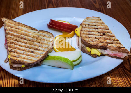 Richmond Virginia,Shockoe Slip district,Urban Farmhouse Market & Cafe,restaurant restaurants food dining cafe cafes,coffeehouse,dining,breakfast,egg s Stock Photo