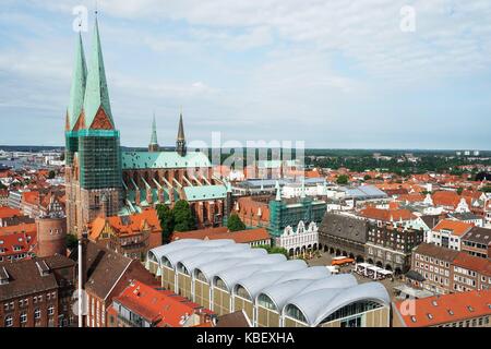 Germany: The old town of Lübeck with St. Mary's Church and City Hall (down right) Photo from 27. May 2016. | usage worldwide Stock Photo